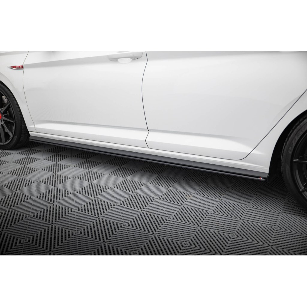 Maxton Design "Street Pro" difuzory pod boční prahy pro Volkswagen Jetta Mk7 GLI, plast ABS bez povrchové úpravy, s černou linkou