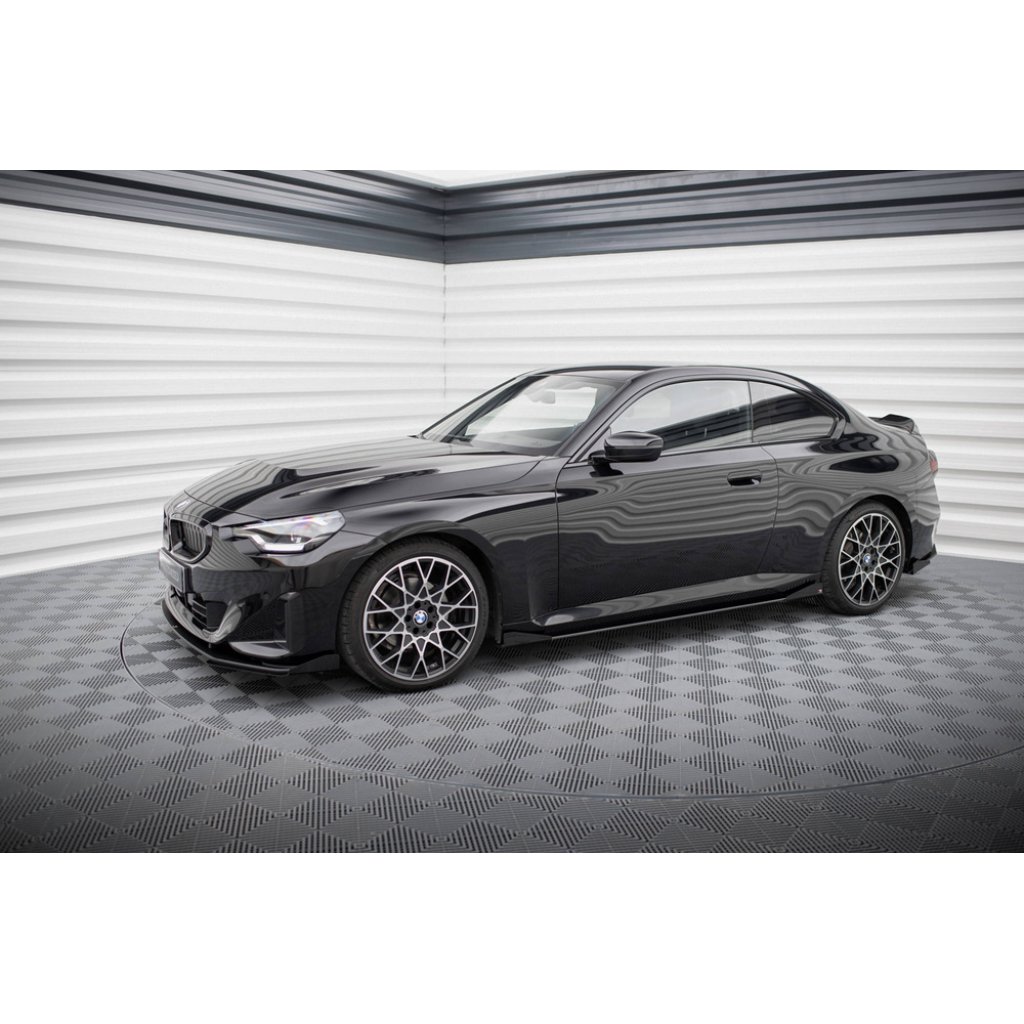 Maxton Design "Street Pro" difuzory pod boční prahy s křidélky pro BMW řada 2 G42 Standard, plast ABS bez povrchové úpravy, s červenou linkou