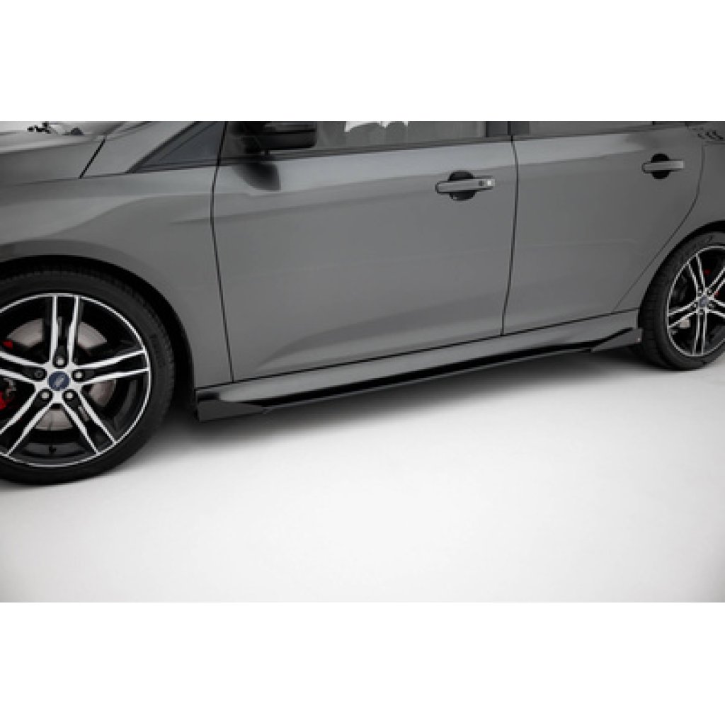Maxton Design "Street Pro" difuzory pod boční prahy s křidélky pro Ford Focus ST Mk3 Facelift, s červenou linkou