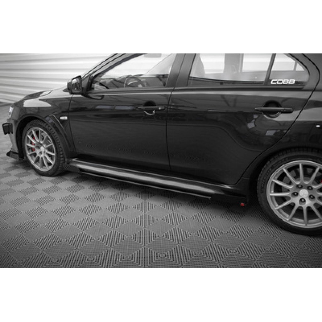 Maxton Design "Street Pro" difuzory pod boční prahy s křidélky pro Mitsubishi Lancer Evo Mk10, plast ABS bez povrchové úpravy