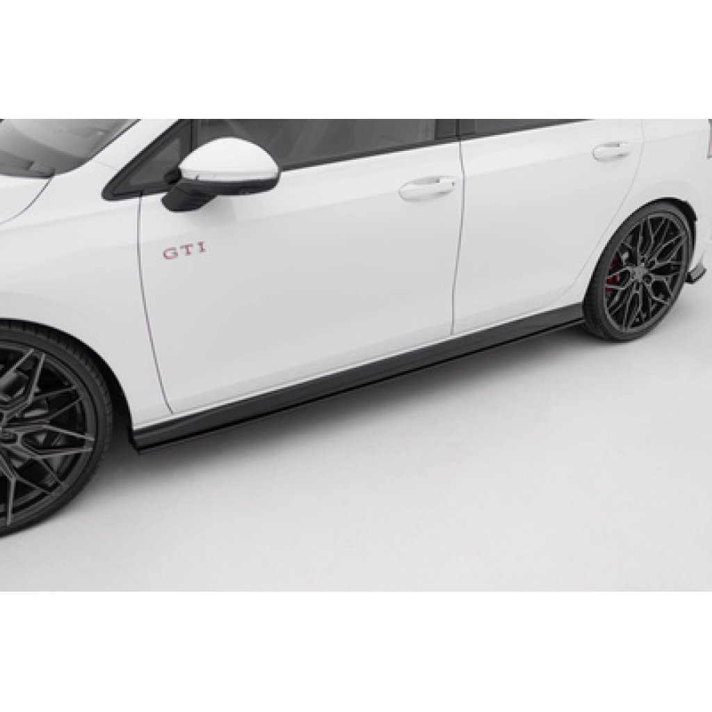 Maxton Design "Street Pro" difuzory pod boční prahy ver.2 pro Volkswagen Golf GTE Mk8 Facelift, plast ABS bez povrchové úpravy, s černou a červenou linkou