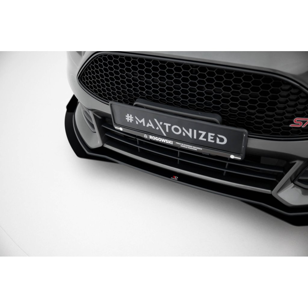 Maxton Design "Street Pro" spoiler pod přední nárazník s křidélky pro Ford Focus ST Mk3 Facelift, plast ABS bez povrchové úpravy, s černou linkou