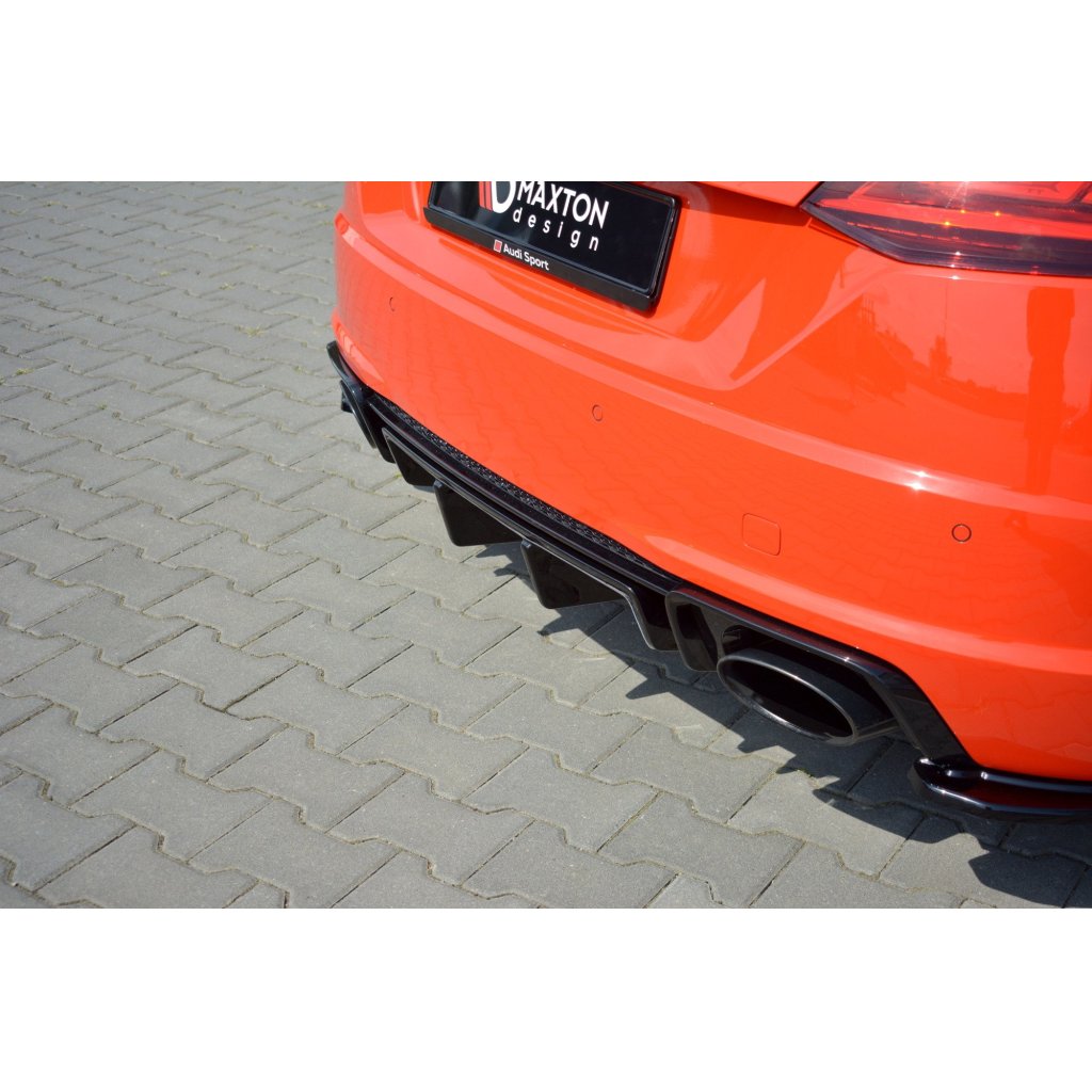 Maxton Design vložka zadního nárazníku pro Audi TT RS 8S, černý lesklý plast ABS