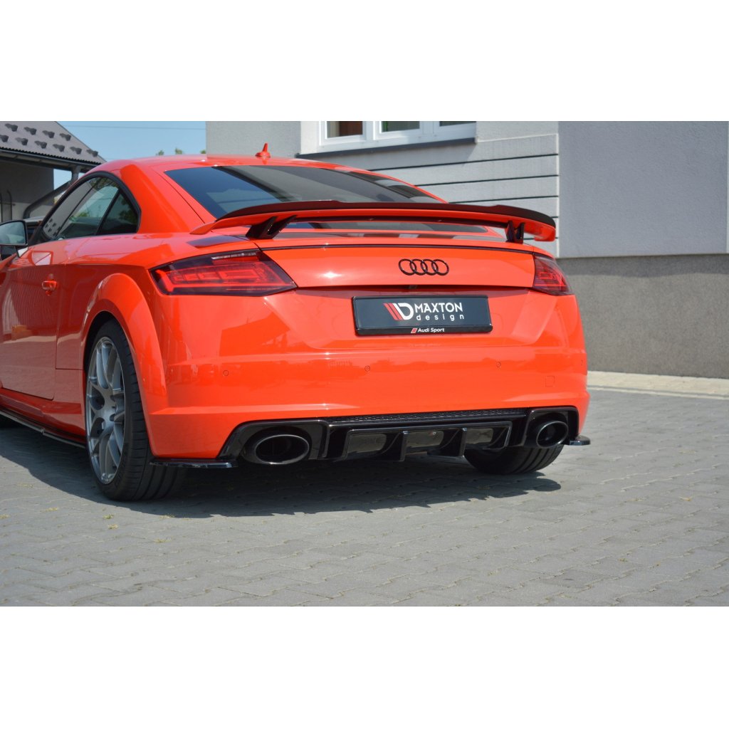 Maxton Design vložka zadního nárazníku pro Audi TT RS 8S, černý lesklý plast ABS