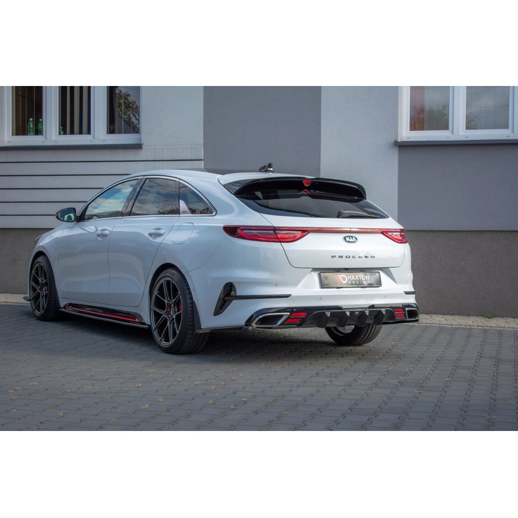 Maxton Design vložka zadního nárazníku pro Kia Cee'd Mk 3/ProCeed GT, černý lesklý plast ABS