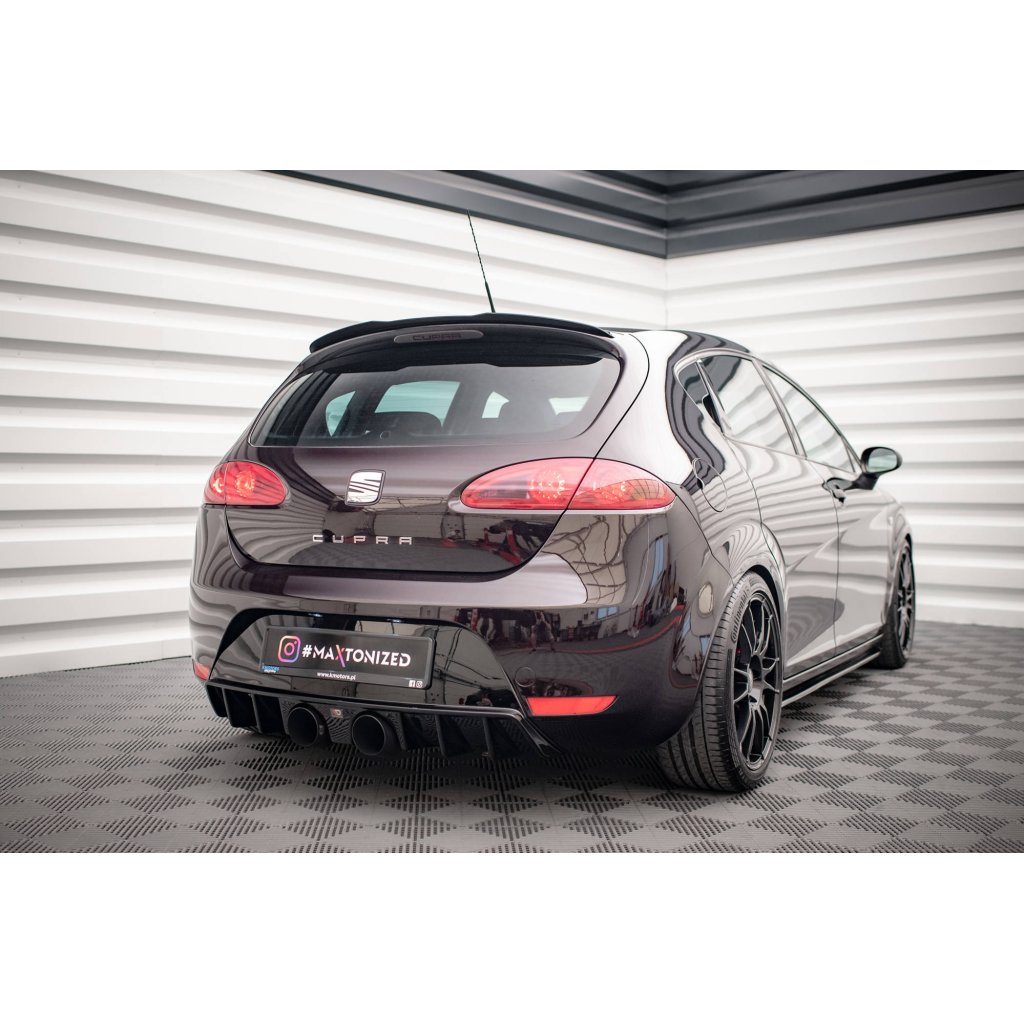 Maxton Design vložka zadního nárazníku pro Seat Leon Cupra Mk2, černý lesklý plast ABS