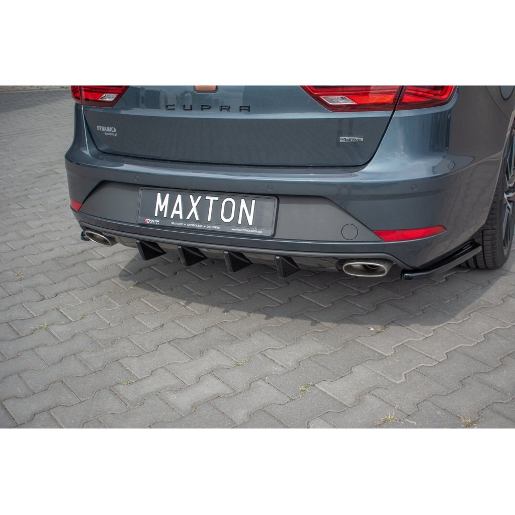 Maxton Design vložka zadního nárazníku pro Seat Leon Cupra Mk3 Facelift, carbon-Look, Combi