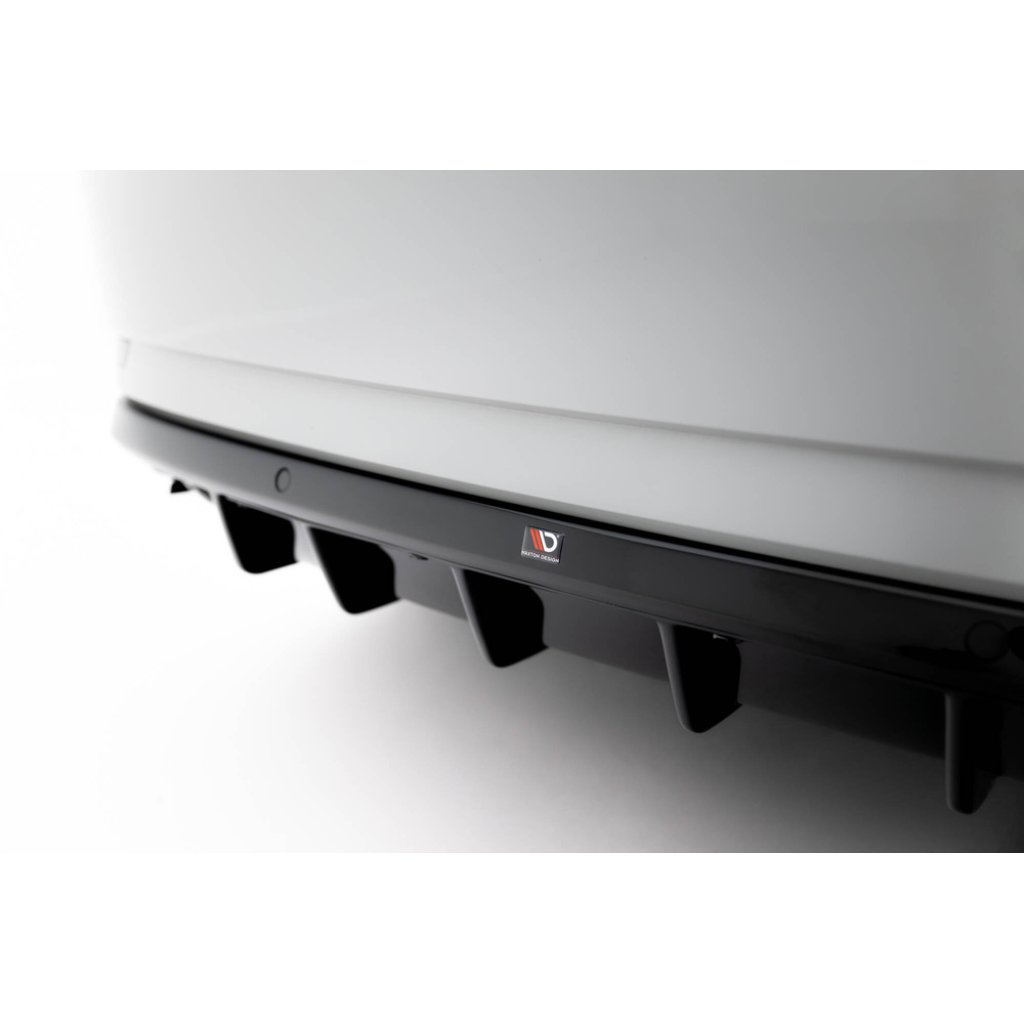 Maxton Design vložka zadního nárazníku ver.2 pro Škoda Superb Mk3, černý lesklý plast ABS, Liftback / Combi
