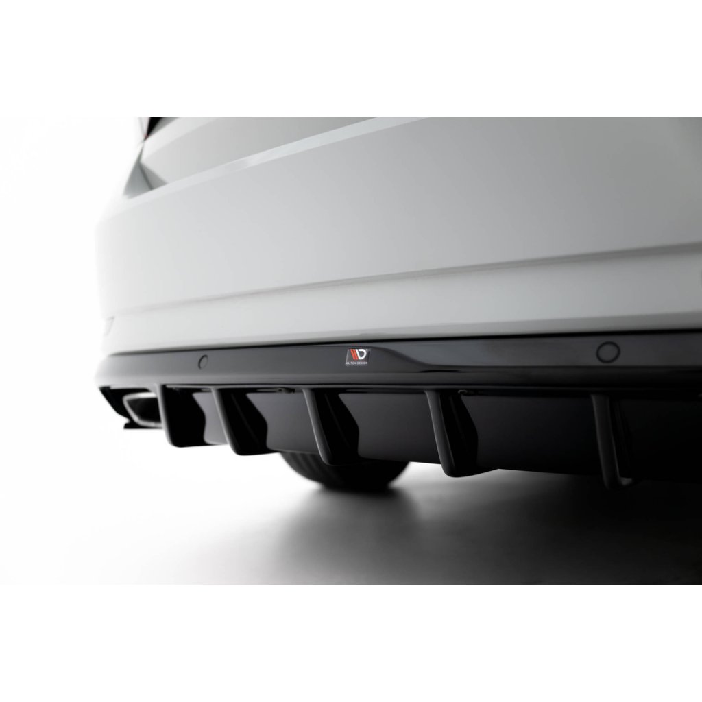 Maxton Design vložka zadního nárazníku ver.2 pro Škoda Superb Mk3, černý lesklý plast ABS, Liftback / Combi
