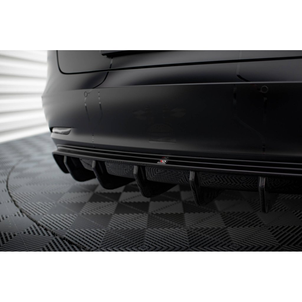 Maxton Design vložka zadního nárazníku ver.2 pro Tesla Model 3 Mk1, černý lesklý plast ABS