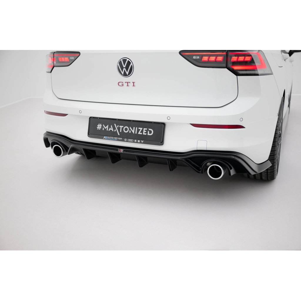 Maxton Design vložka zadního nárazníku ver.2 pro Volkswagen Golf GTI Mk8, černý lesklý plast ABS