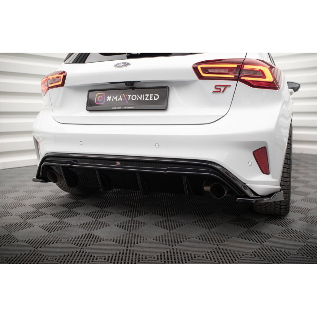 Maxton Design vložka zadního nárazníku ver.3 pro Ford Focus ST Mk4, černý lesklý plast ABS