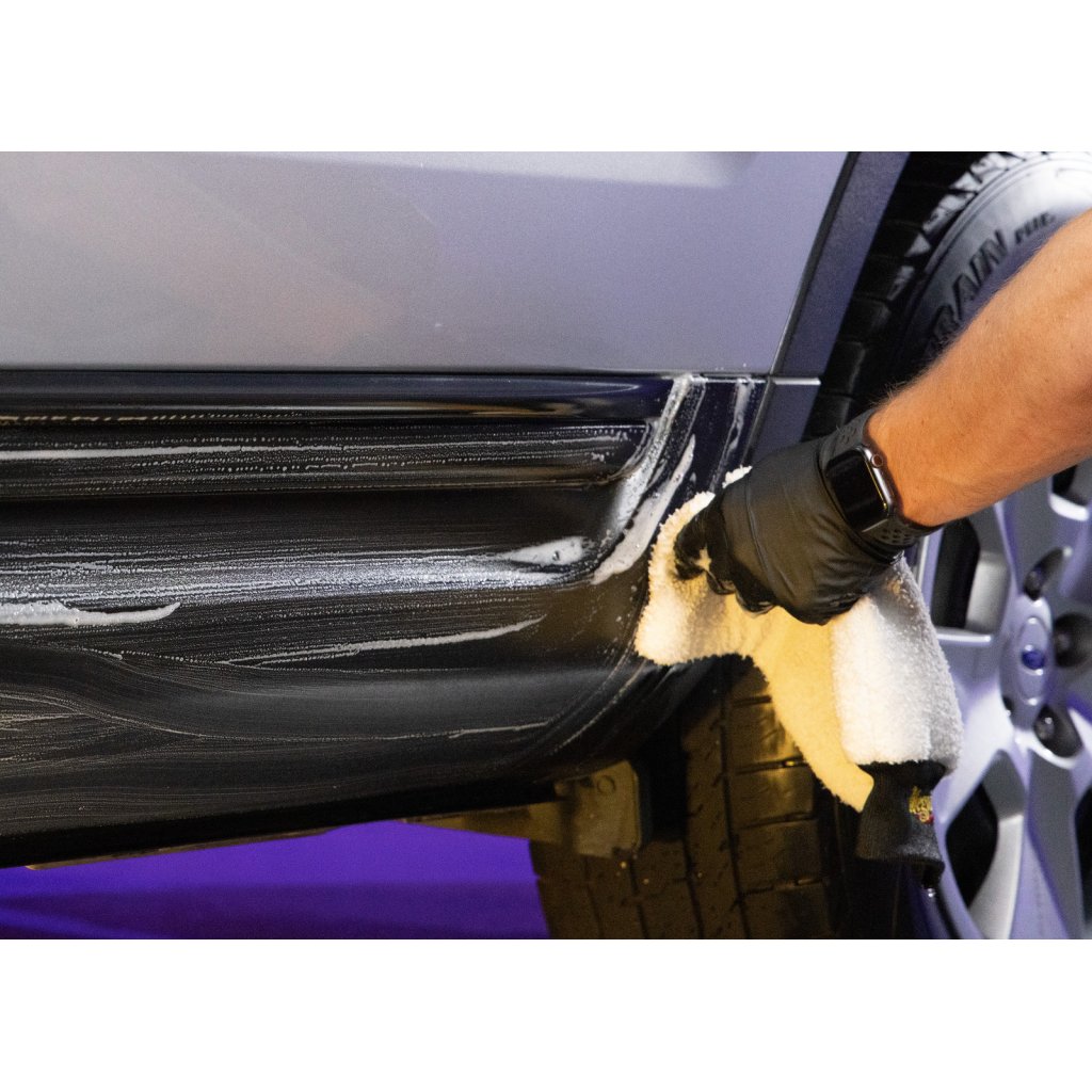 Meguiar's Heavy Duty Trim Restoration Kit - sada na oživení a ochranu nelakovaných plastů v exteriéru