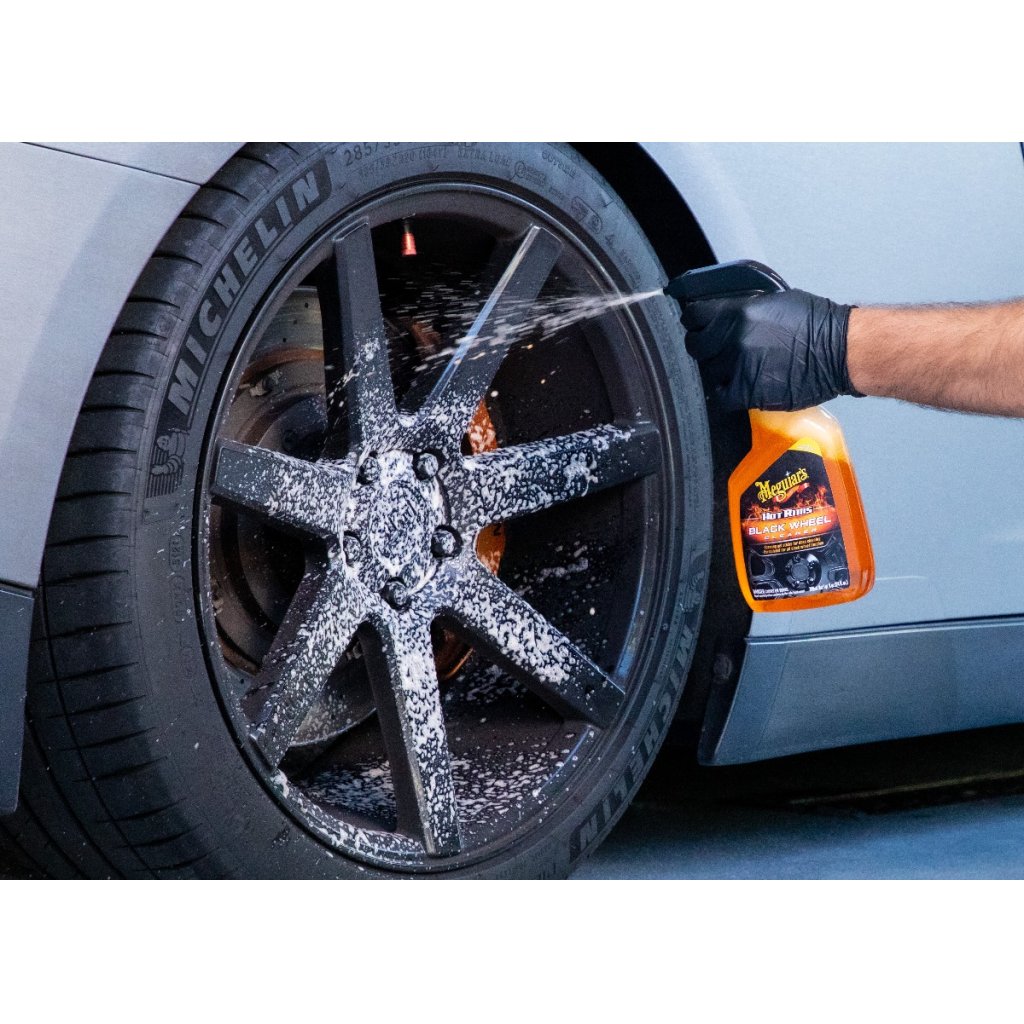 Meguiar's Hot Rims Black Wheel Cleaner - pH neutrální čistič černých kol, 709 ml