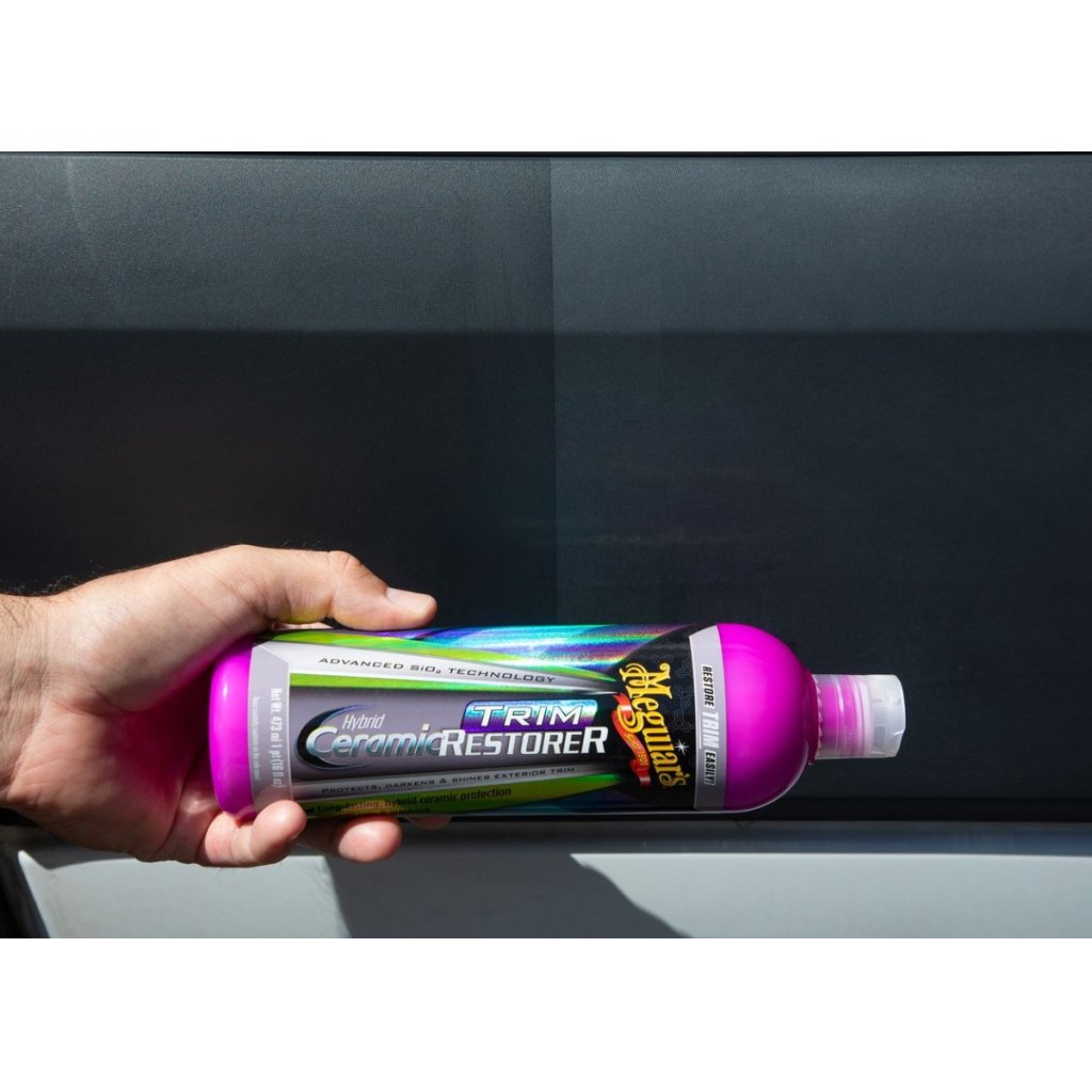 Meguiar's Hybrid Ceramic Trim Restorer - oživovač a keramická ochrana nelakovaných plastů, 473 ml