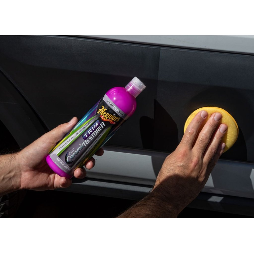Meguiar's Hybrid Ceramic Trim Restorer - oživovač a keramická ochrana nelakovaných plastů, 473 ml