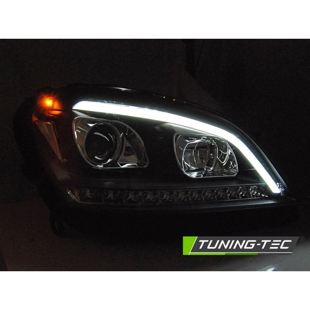 Přední světla s LED, dynamický blinkr Mercedes Benz W164 M-class 05-07 černá