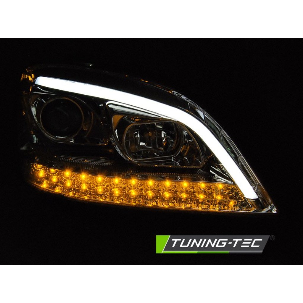 Přední světla s LED, dynamický blinkr Mercedes Benz W164 M-class 05-07 chromová