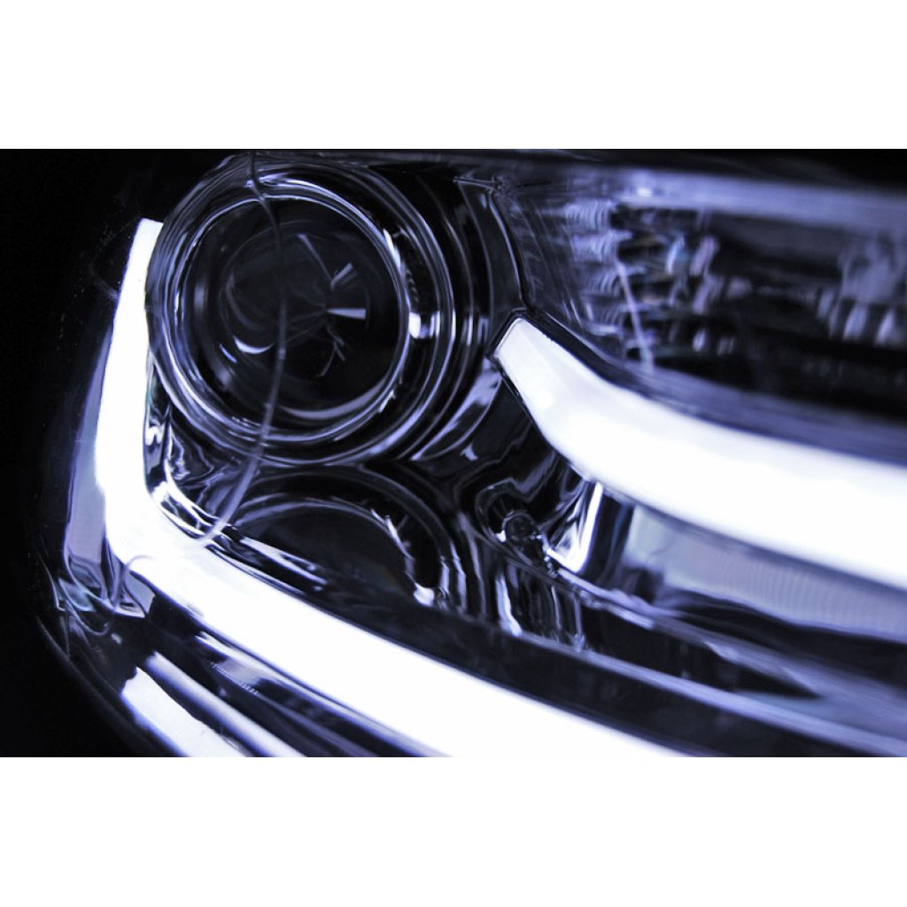 Přední světla s LED TubeLights denními světly VW Jetta 6 11- chrom
