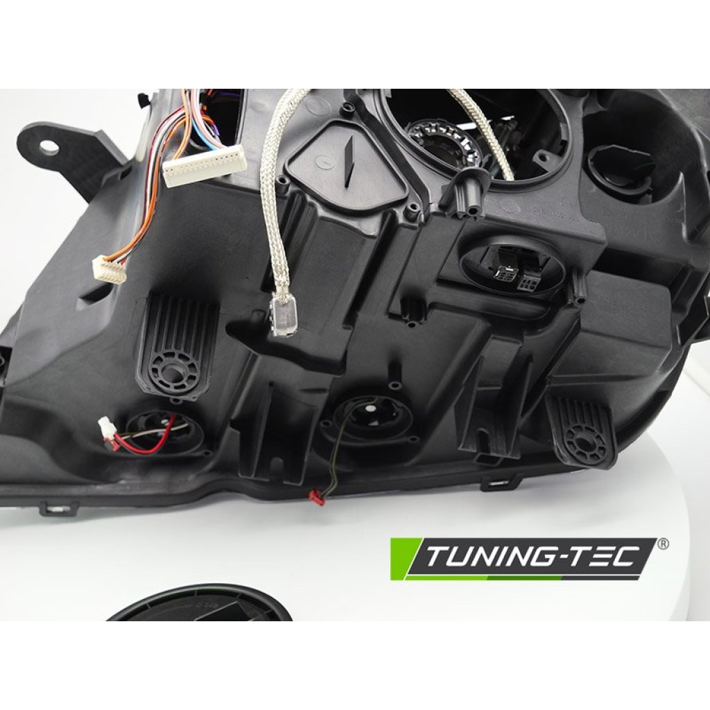 Přední světlo čiré pravé pro BMW X3 F25 2010-2014 xenon