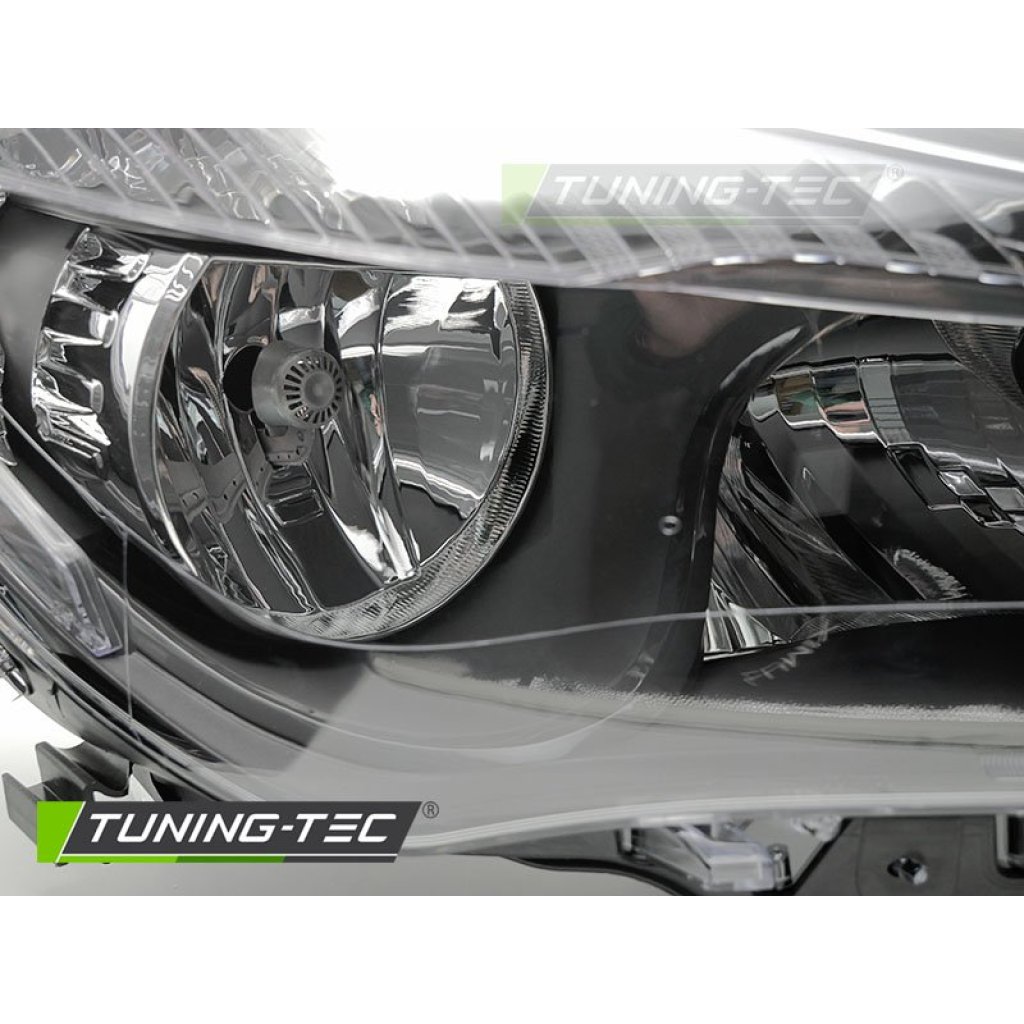 Přední světlo čiré pravé pro MERCEDES-BENZ CLA W117 2013-2016