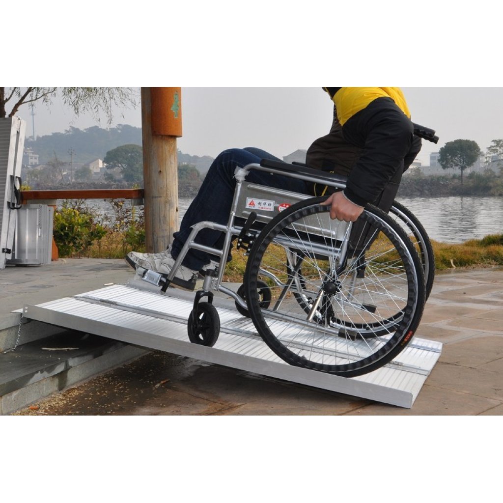 Přenosná skládací rampa pro invalidní vozíky, 153 cm - WR015FT
