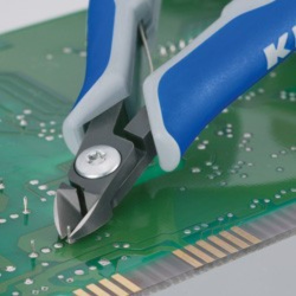 Přesné boční štípací kleště na elektroniku brunýrované 125 mm - 7922125