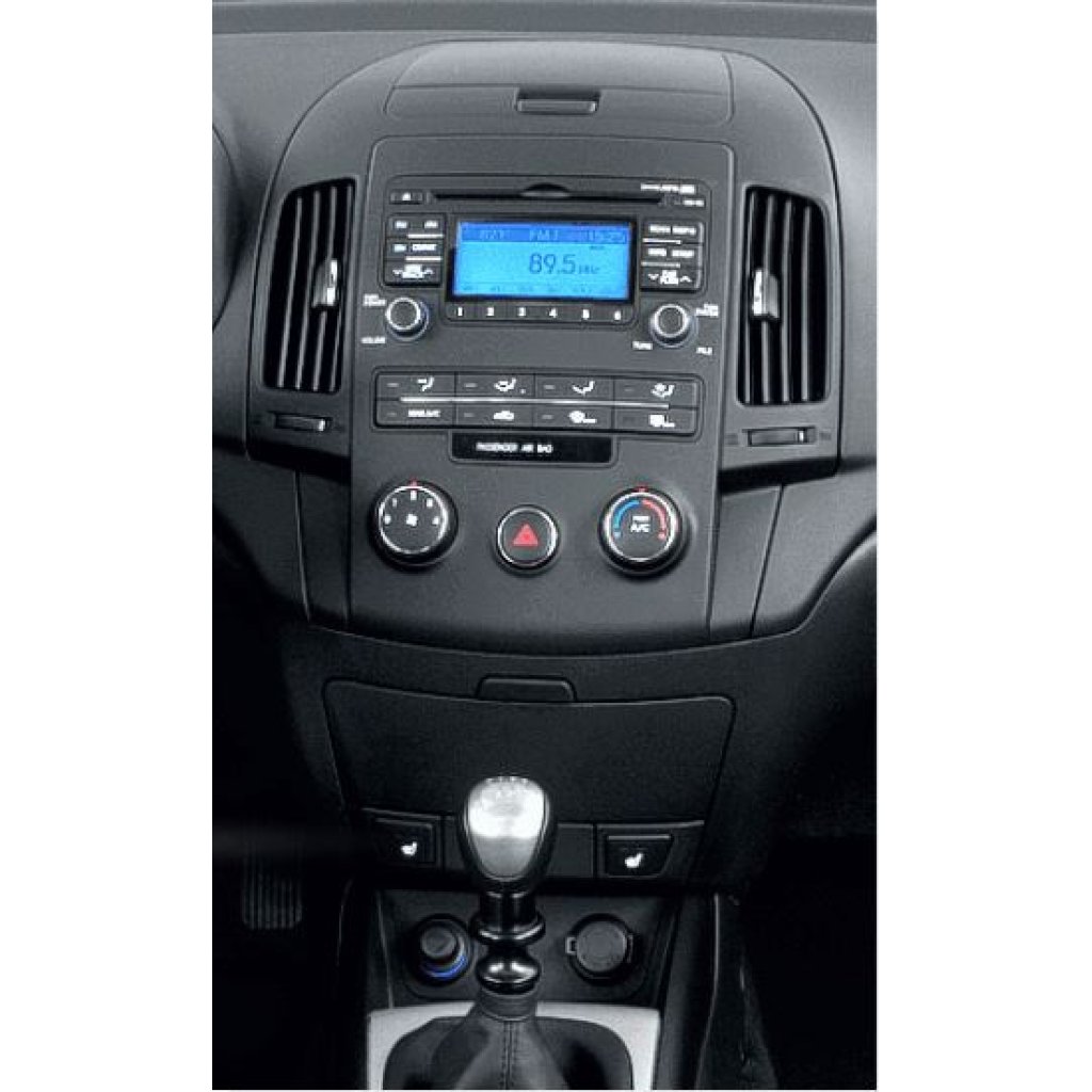 Redukce pro 9" autorádio Hyundai i30 2008-2011 s manuální klimatizací