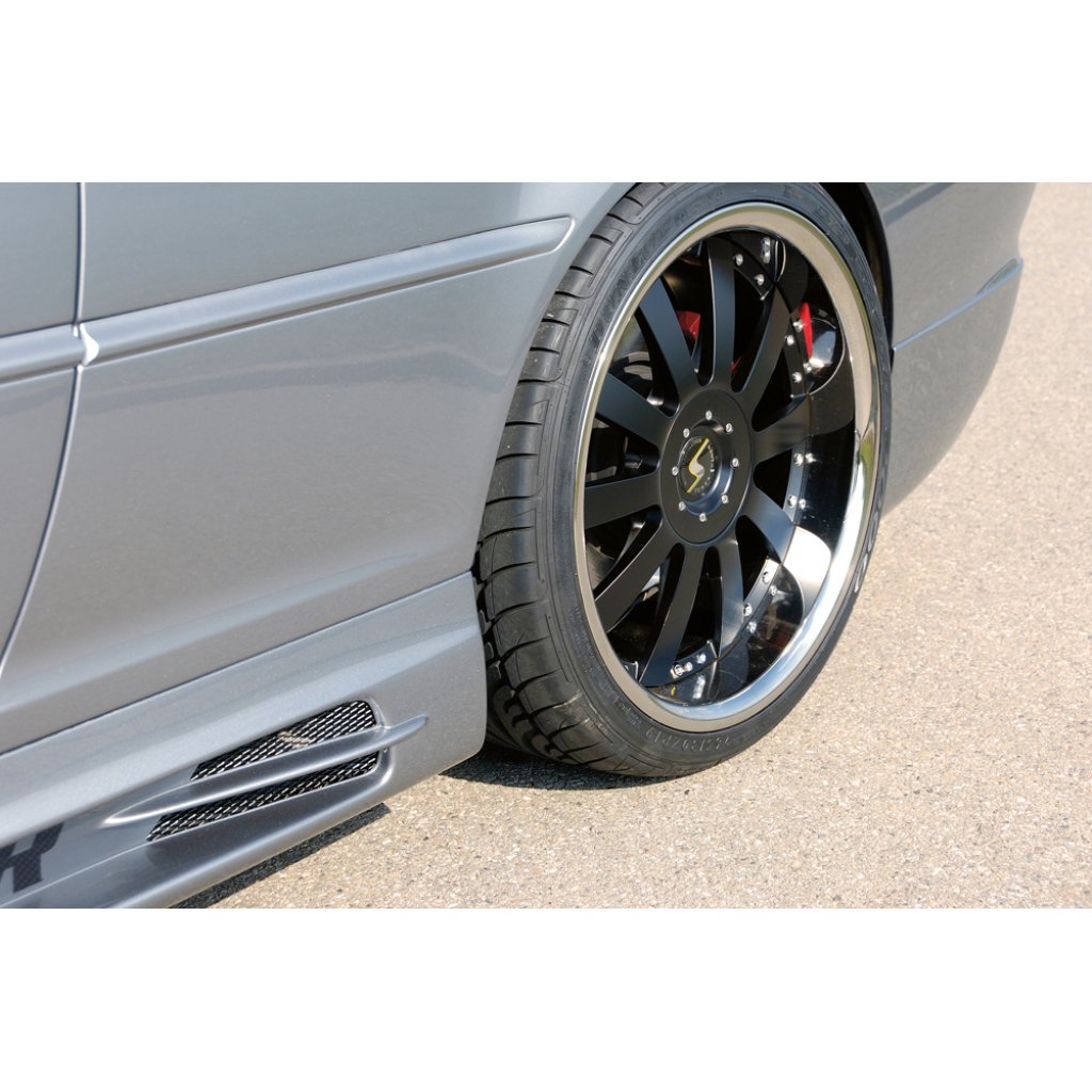 Rieger boční práh (175mm) mont. strana pravá pro BMW řada 3 E46, E46 M3 compact, kabriolet, kupé, sedan vč. faceliftu, r.v. 02/02-, 02/98-12/01, 06/00-, plast ABS bez povrchové úpravy, s prolisem, s prolisem a dvěma výřezy