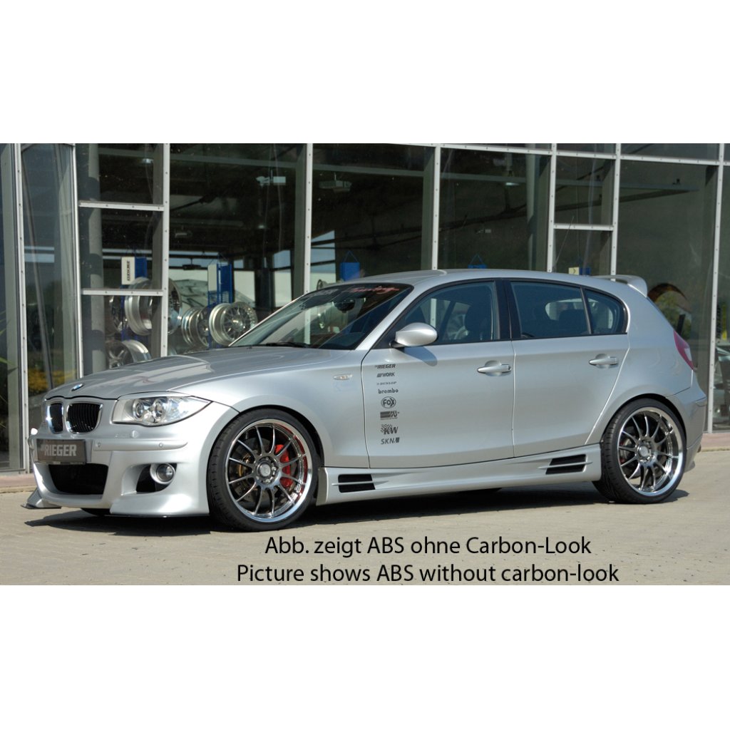 Rieger boční práh mont. strana levá pro BMW řada 1 E87 4-dvéř., sedan vč. faceliftu, r.v. 04/07-08/11, 09/04-03/07, plast ABS s povrchovou úpravou Carbon-Look, s prolisem