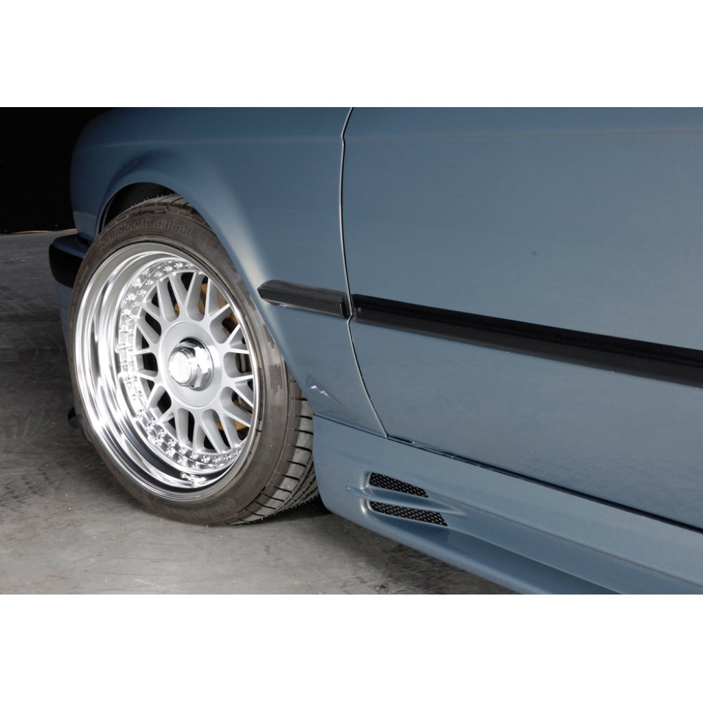 Rieger boční práh mont. strana levá pro BMW řada 3 E30 kabriolet, kupé, sedan, touring, plast ABS bez povrchové úpravy, s prolisem, s prolisem a dvěma výřezy