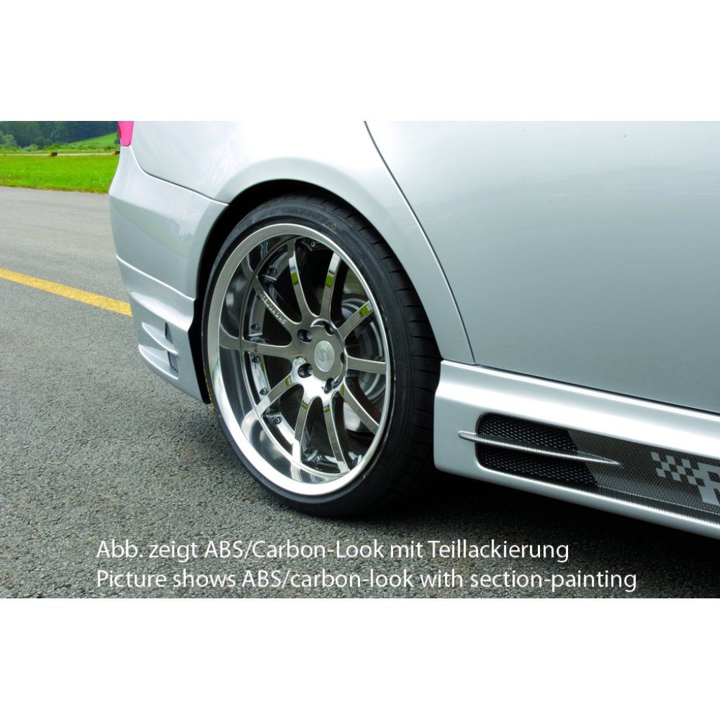 Rieger boční práh mont. strana levá pro BMW řada 3 E90, E91 sedan, touring vč. faceliftu, r.v. 03/05-08/08, 08/05-08/08, 09/08-, plast ABS s povrchovou úpravou Carbon-Look, s prolisem, s prolisem a dvěma výřezy