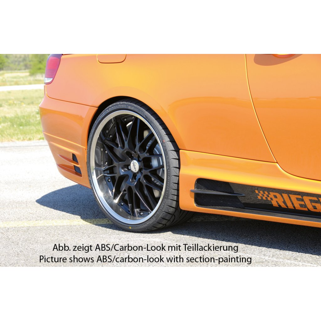 Rieger boční práh mont. strana levá pro BMW řada 3 E92, E93 kabriolet, kupé vč. faceliftu, r.v. 03/07-02/10, 03/10-, 09/06-02/10, plast ABS s povrchovou úpravou Carbon-Look, s prolisem, s prolisem a dvěma výřezy