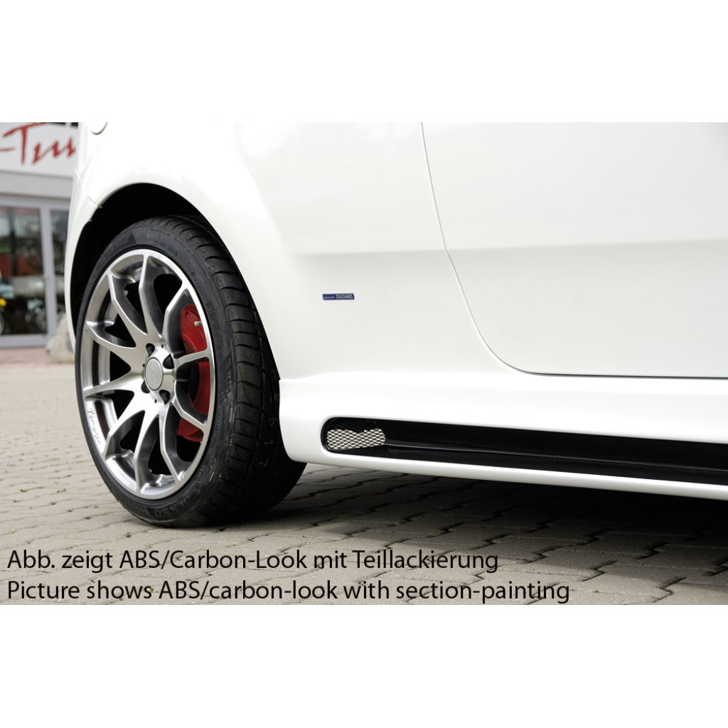 Rieger boční práh mont. strana levá pro Fiat Grande Punto 199 3-dvéř., 5-dvéř., r.v. 10/05-, plast ABS s povrchovou úpravou Carbon-Look, s prolisem a výřezem