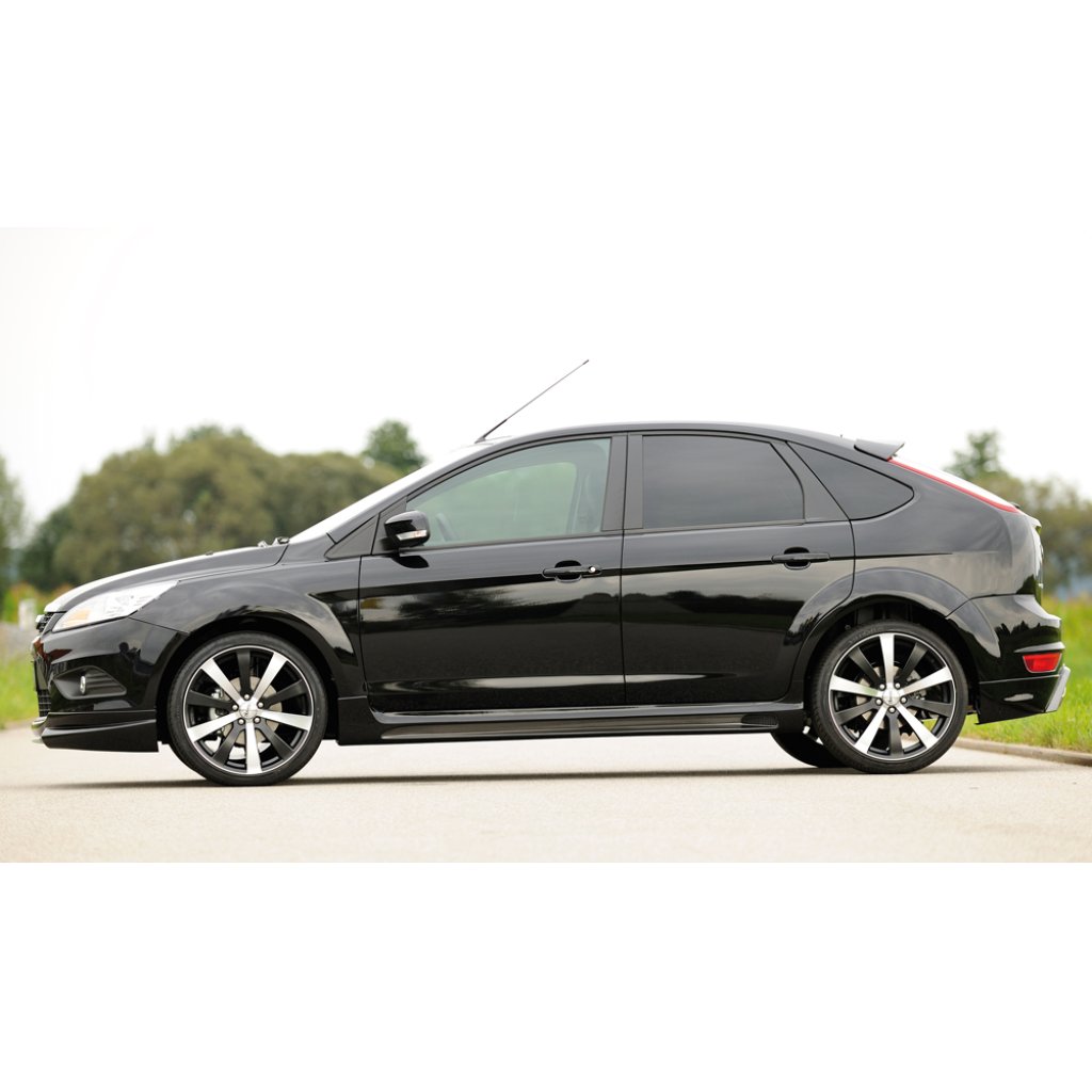 Rieger boční práh mont. strana levá pro Ford Focus 2 vč. ST 5-dvéř. vč. faceliftu, r.v. 02/08-01/11, 07/04-01/08, 10/05-01/08, plast ABS s povrchovou úpravou Carbon-Look, s prolisem a výřezem