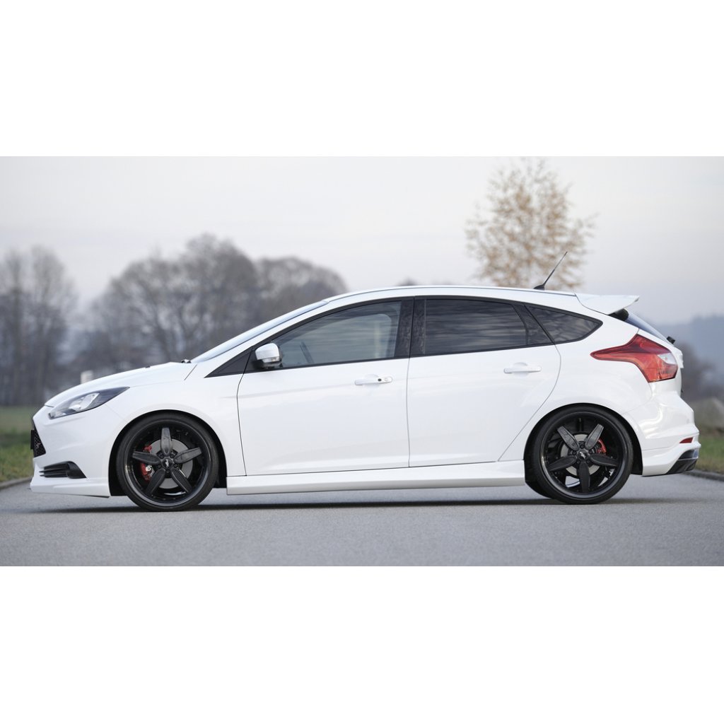 Rieger boční práh mont. strana levá pro Ford Focus 3 vč. RS, ST 5-dvéř. (combi), 5-dvéř. (sedan) vč. faceliftu, r.v. 01/16-, 02/11-11/14, 08/12-11/14, 12/14-, plast ABS bez povrchové úpravy