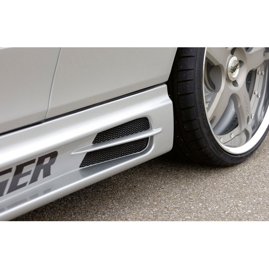 Rieger boční práh mont. strana levá pro Mercedes CLK W209 kabriolet, kupé vč. faceliftu, r.v. 00/02-06/04, 07/04-, plast ABS bez povrchové úpravy, s prolisem, s prolisem a dvěma výřezy