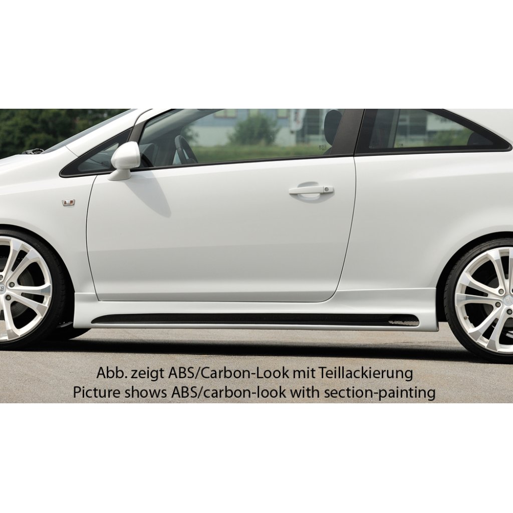 Rieger boční práh mont. strana levá pro Opel Corsa D 3-dvéř. vč. faceliftu, r.v. 01/11-, 07/06-12/10, plast ABS s povrchovou úpravou Carbon-Look, s prolisem a výřezem