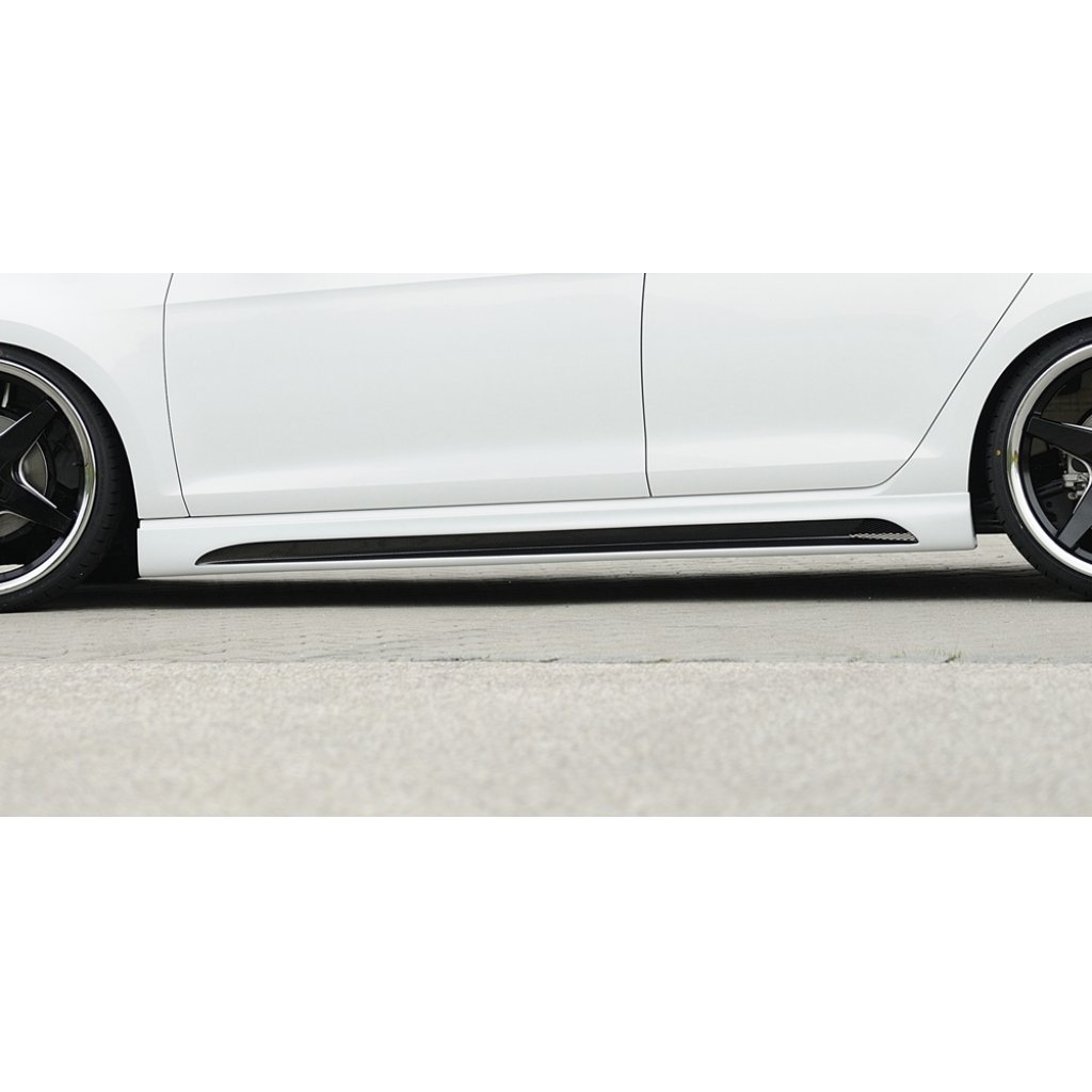 Rieger boční práh mont. strana levá pro Seat Leon FR 5F 5-dvéř., 5-dvéř. (ST/Combi), r.v. 01/13-, plast ABS s povrchovou úpravou Carbon-Look, s prolisem a výřezem