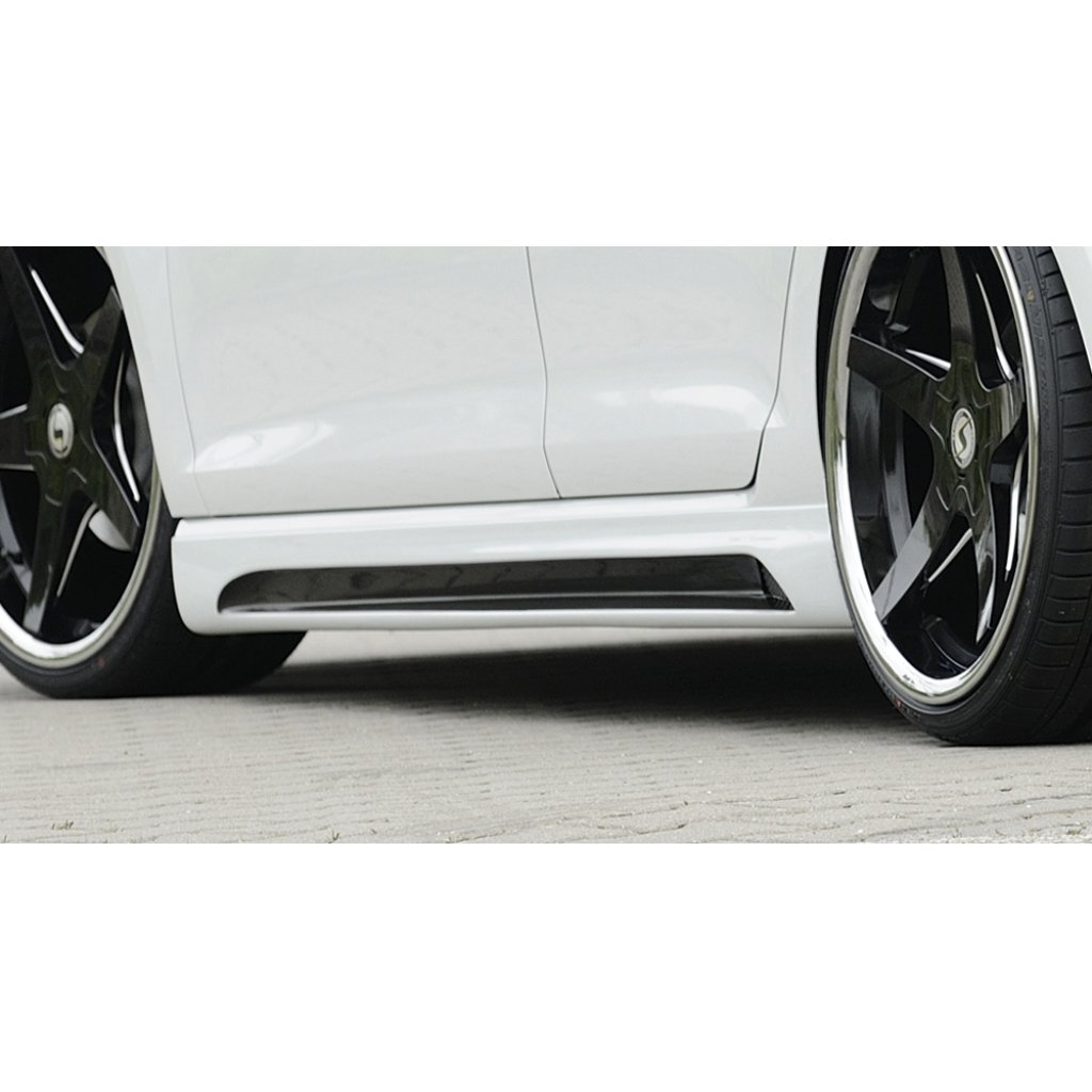Rieger boční práh mont. strana levá pro Seat Leon FR 5F 5-dvéř., 5-dvéř. (ST/Combi), r.v. 01/13-, plast ABS s povrchovou úpravou Carbon-Look, s prolisem a výřezem