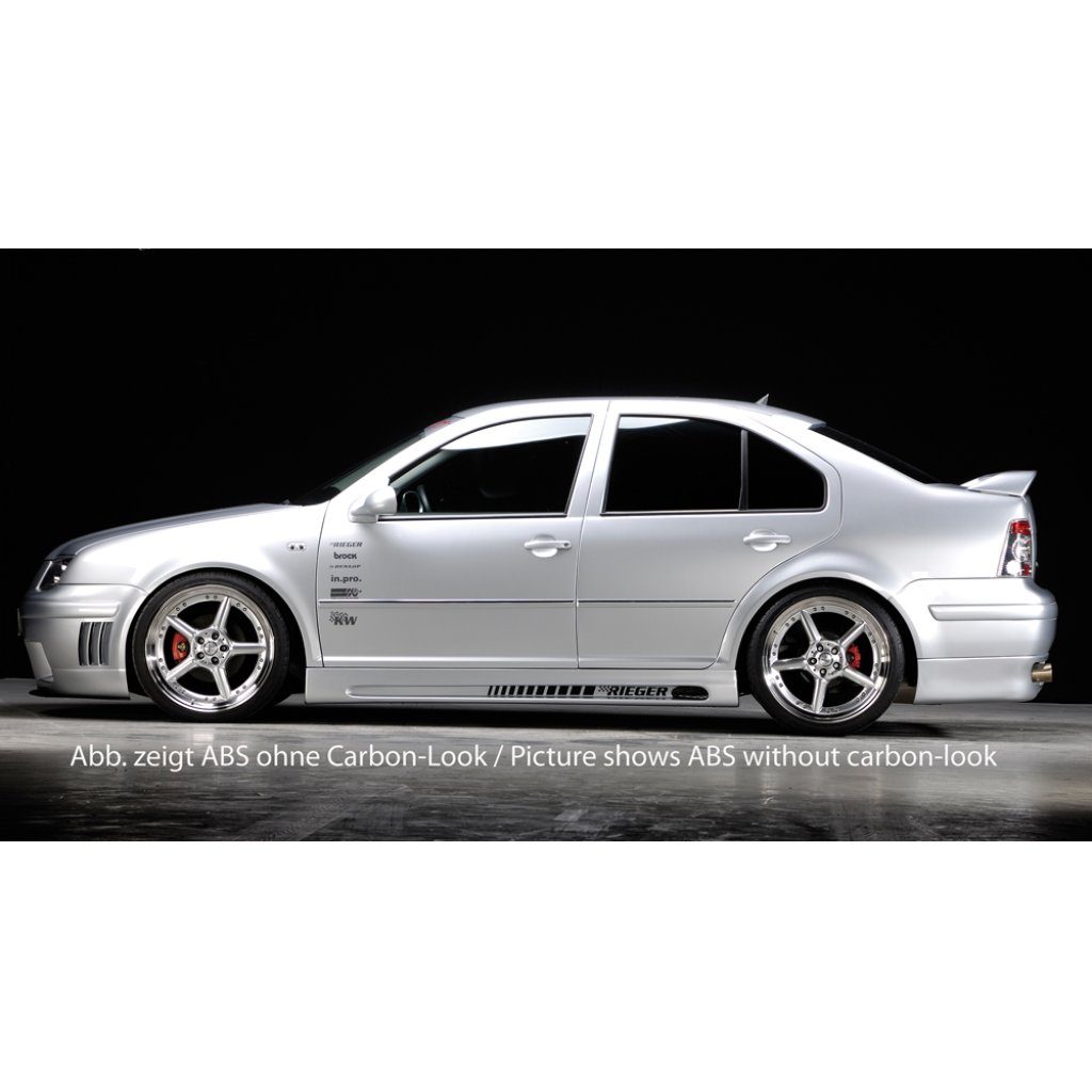 Rieger boční práh mont. strana levá pro Volkswagen Golf 4 1J 3-dvéř., 5-dvéř., combi, r.v. 10/97-03, plast ABS s povrchovou úpravou Carbon-Look, s prolisem a výřezem