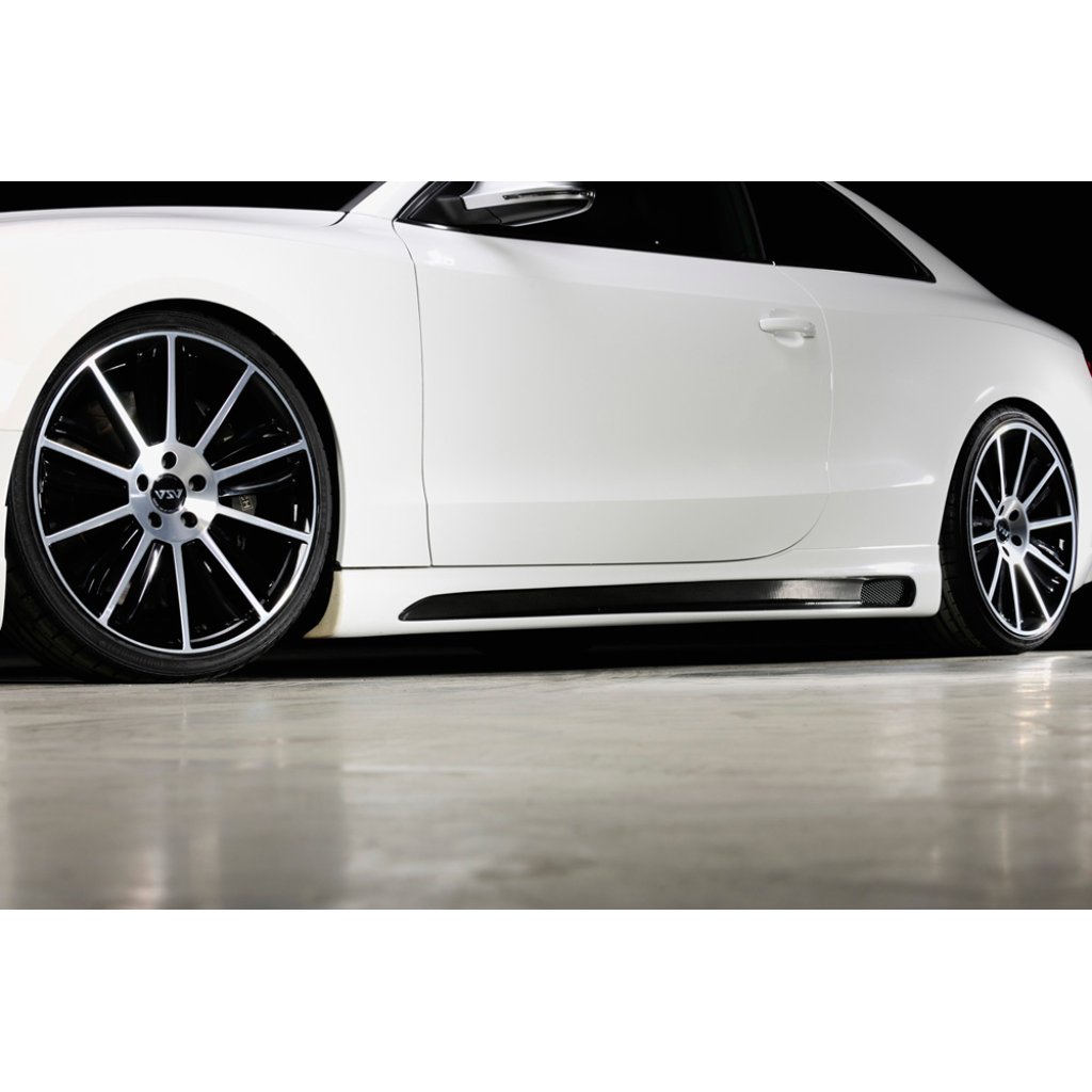 Rieger boční práh mont. strana pravá pro Audi A5 B8, B81 kabriolet, kupé vč. faceliftu, r.v. 06/07-07/11, 10/11-06/16, plast ABS s povrchovou úpravou Carbon-Look, s prolisem a výřezem