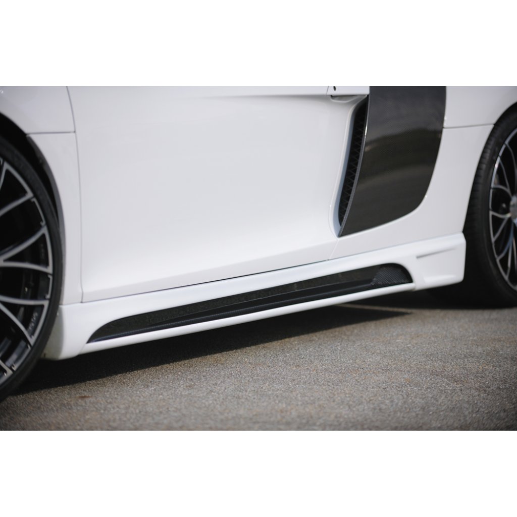 Rieger boční práh mont. strana pravá pro Audi R8 42 kupé, spyder, r.v. 04/07-, plast ABS s povrchovou úpravou Carbon-Look, s prolisem a výřezem
