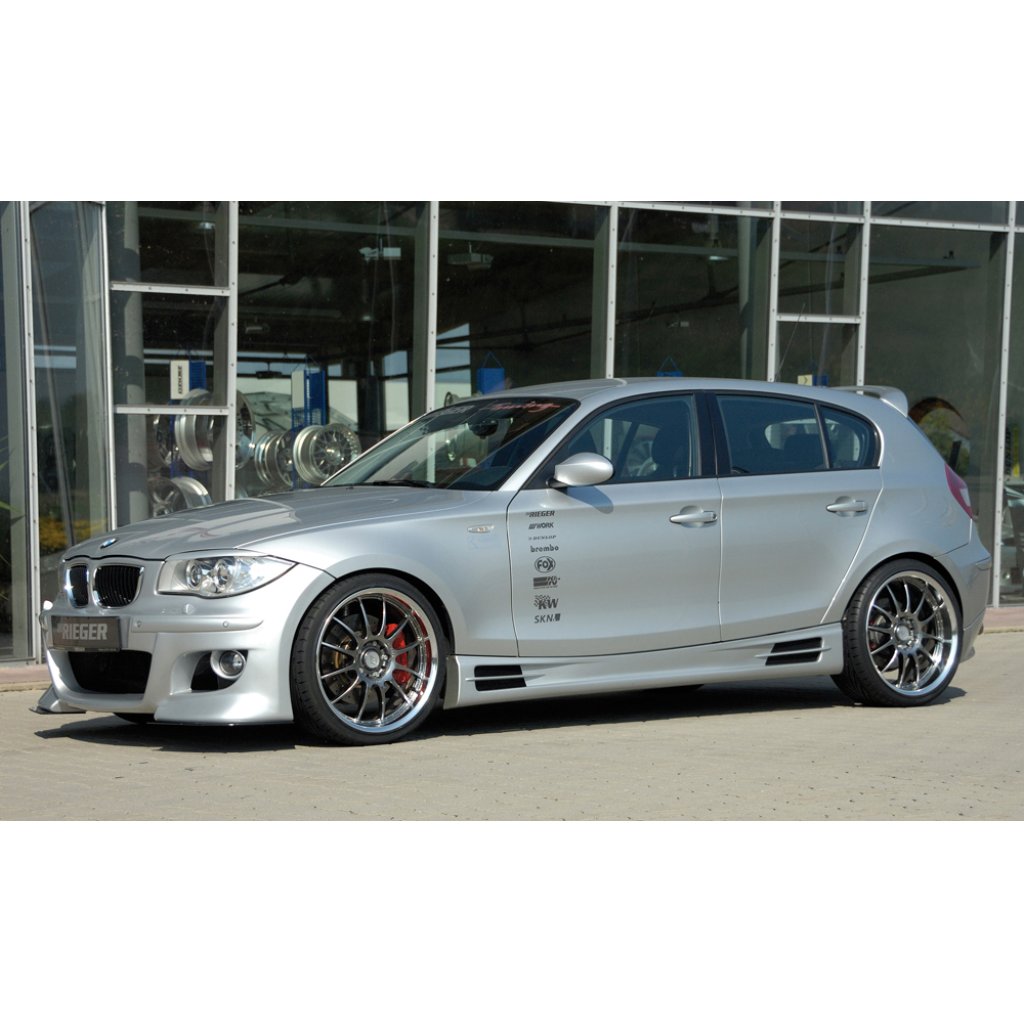 Rieger boční práh mont. strana pravá pro BMW řada 1 E87 4-dvéř., sedan vč. faceliftu, r.v. 04/07-08/11, 09/04-03/07, plast ABS bez povrchové úpravy, s prolisem, s prolisem a dvěma výřezy