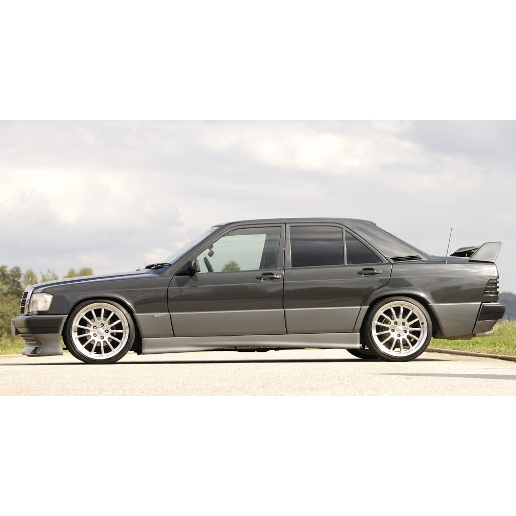 Rieger boční práh mont. strana pravá pro Mercedes 190 W201 sedan, plast ABS bez povrchové úpravy