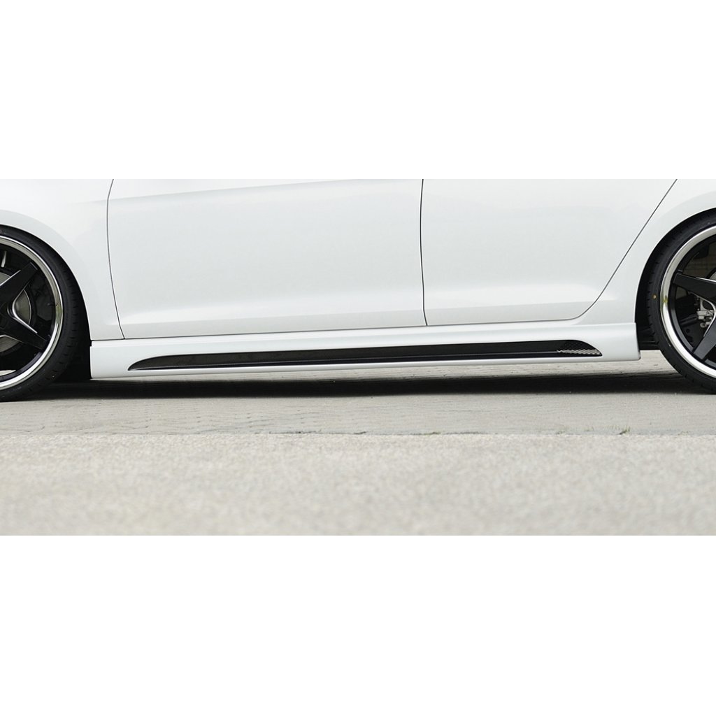 Rieger boční práh mont. strana pravá pro Seat Leon 5F 5-dvéř., 5-dvéř. (ST/Combi), r.v. 10/12-, plast ABS s povrchovou úpravou Carbon-Look, s prolisem a výřezem