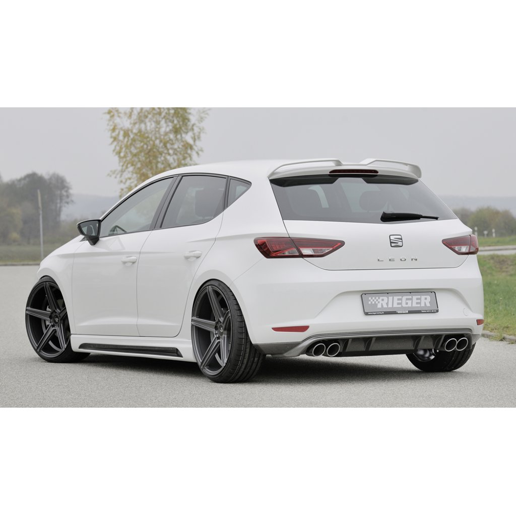 Rieger boční práh mont. strana pravá pro Seat Leon 5F 5-dvéř., 5-dvéř. (ST/Combi), r.v. 10/12-, plast ABS s povrchovou úpravou Carbon-Look, s prolisem a výřezem