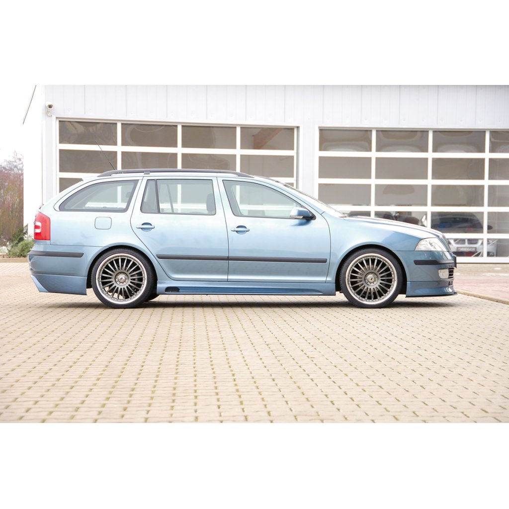 Rieger boční práh mont. strana pravá pro Škoda Octavia 1Z combi, sedan, r.v. 06/04-, plast ABS bez povrchové úpravy, s prolisem a výřezem