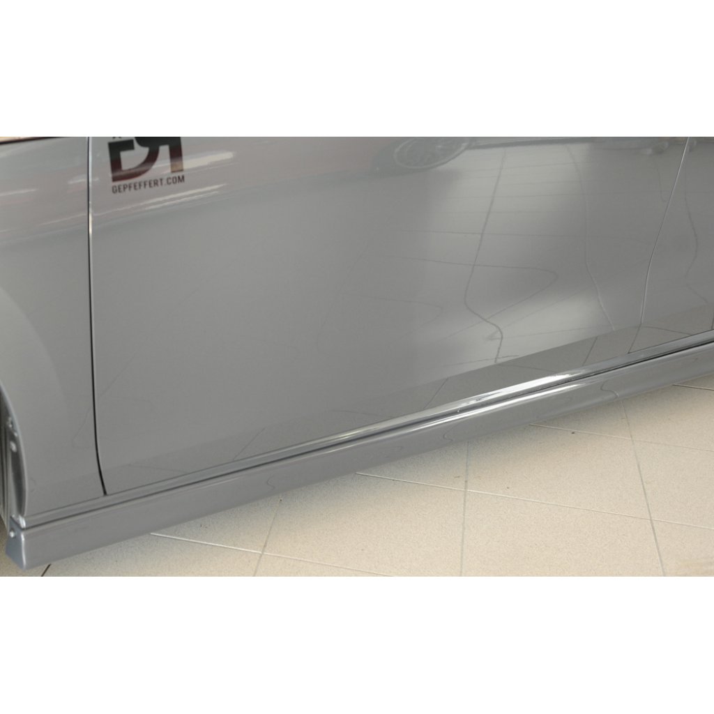 Rieger boční práh (XS) mont. strana levá pro Seat Leon 5F 5-dvéř., r.v. 01/17-, plast ABS bez povrchové úpravy