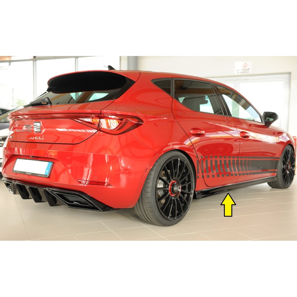 Rieger boční práh (XS) mont. strana pravá pro Seat Leon KL 5-dvéř., 04/20-, plast ABS lakovaný do černé lesklé barvy
